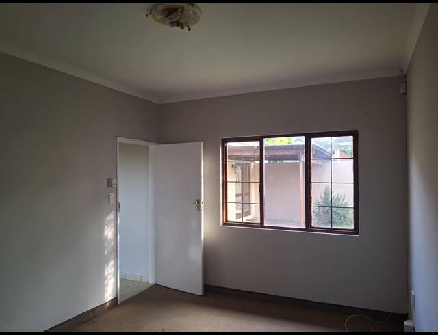3 BEDROOM SIMPLEX TO LET IN HOWICK WEST